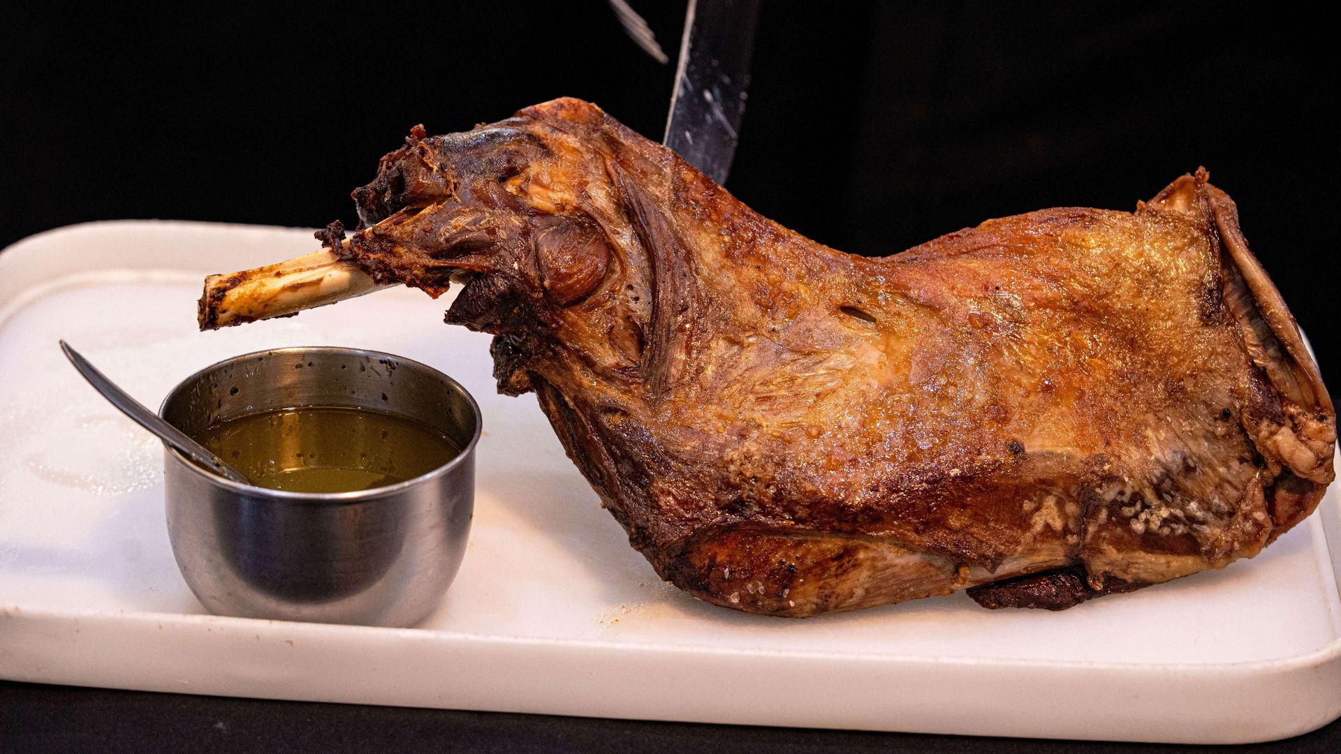 Paleta suculenta servida no rodízio de carnes do Boi Dourado